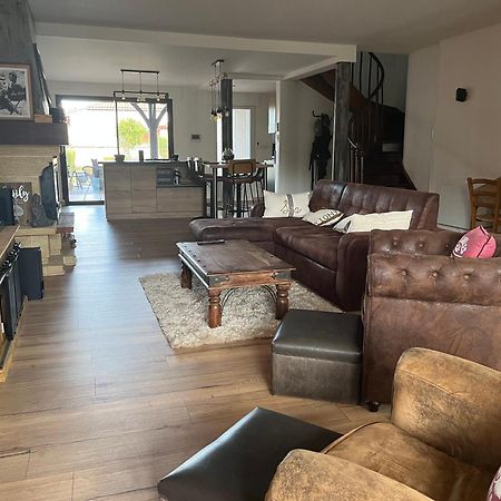 Les Chambres Du Golf Espalais Luaran gambar